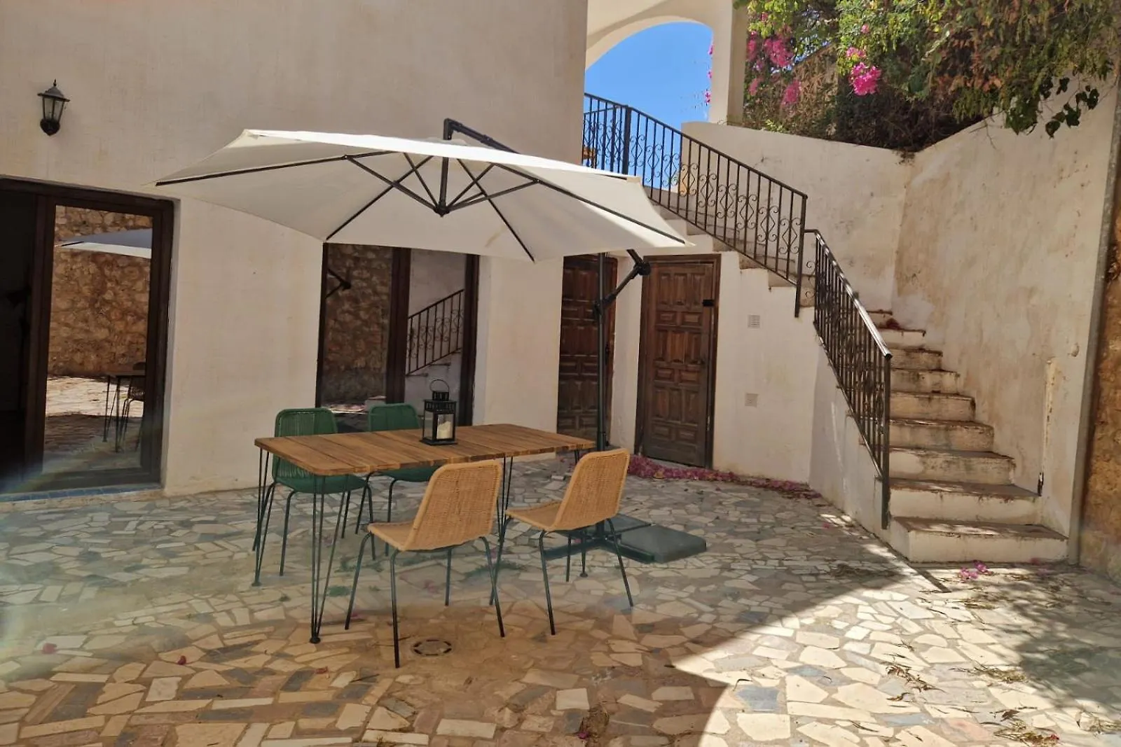 Habitacion Individual Tranquila Con Bano Privado En Piso Compartido 马拉加