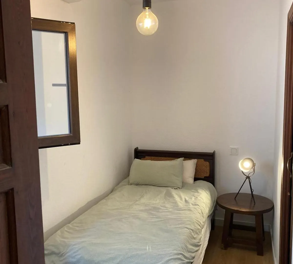 Habitacion Individual Tranquila Con Bano Privado En Piso Compartido 马拉加